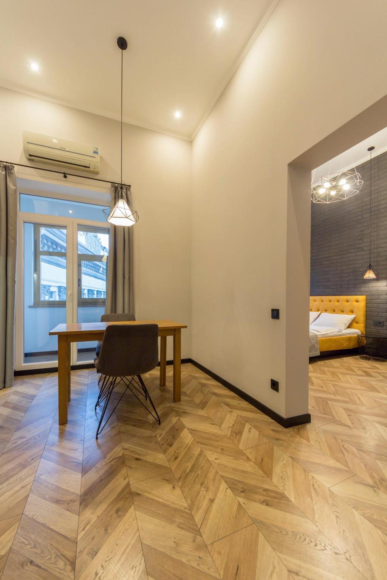 Central Apartments Kyiv Exterior foto